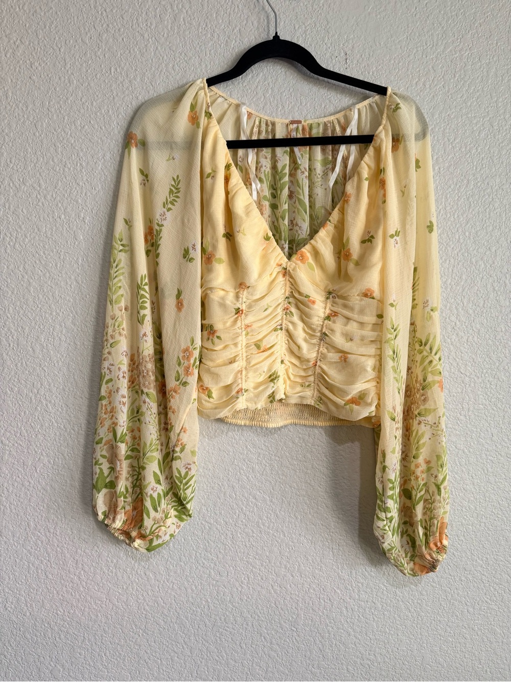 Free people, Bohemian small Floral Yellow Ruched V-Neck Blouse sheer sleeves